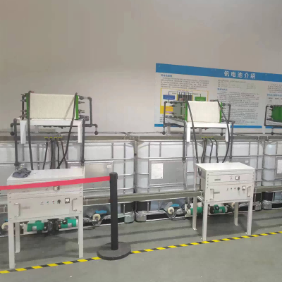 சூரிய மற்றும் காற்று ஆற்றல் சேமிப்பு அமைப்புகளுக்கான 50kw/200kwh வெனடியம் ஃப்ளோ பேட்டரி